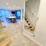 53 Penthouse With View 아파트 *