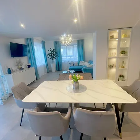 53 Penthouse With View 아파트 클루지나포카